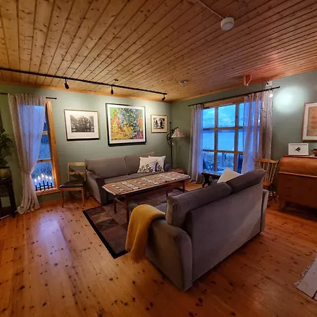 House At The Farm! *